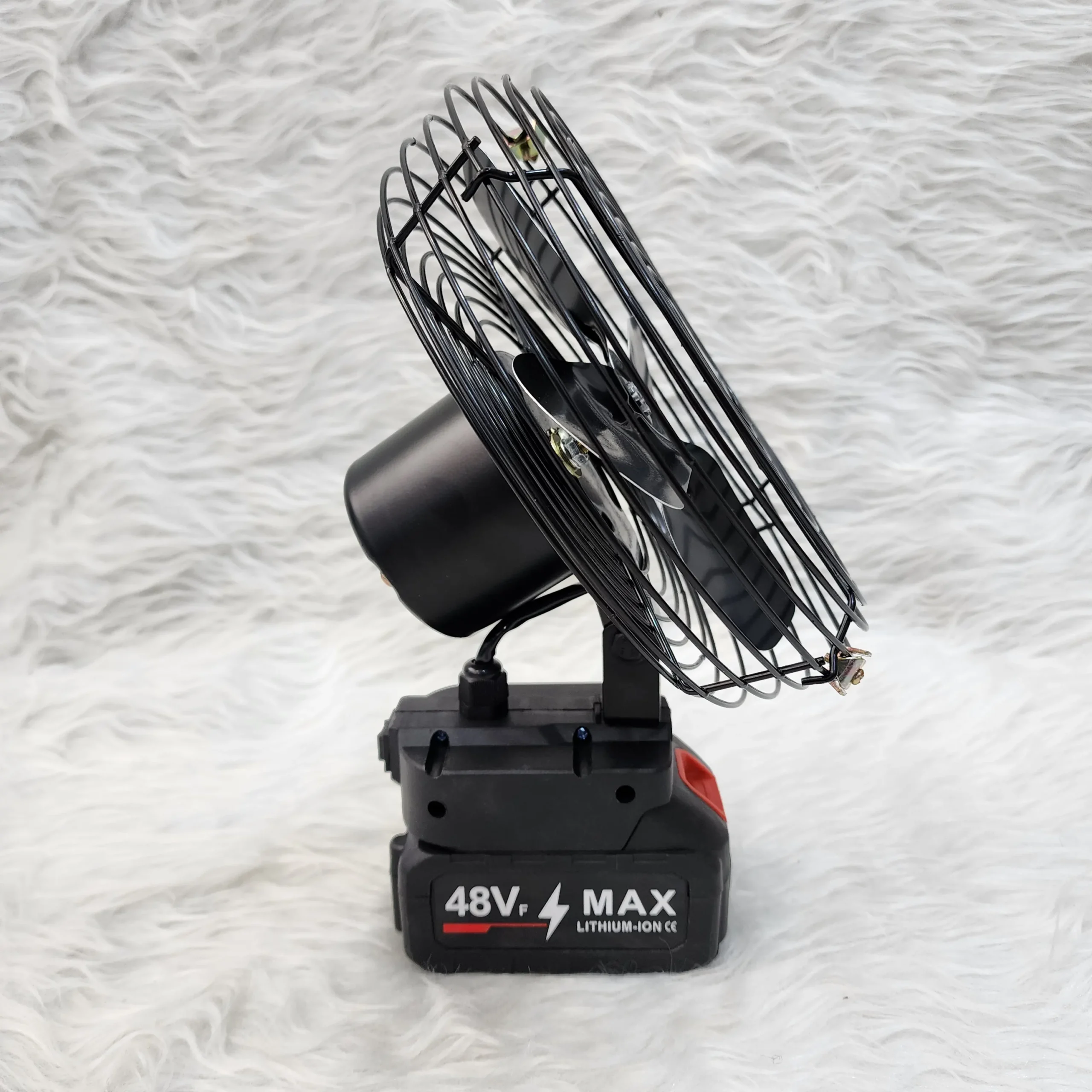 پنکه شارژی لیتیومی با باتری 3 ساعته 5 پنکه شارژی لیتیومی با باتری 3 ساعته