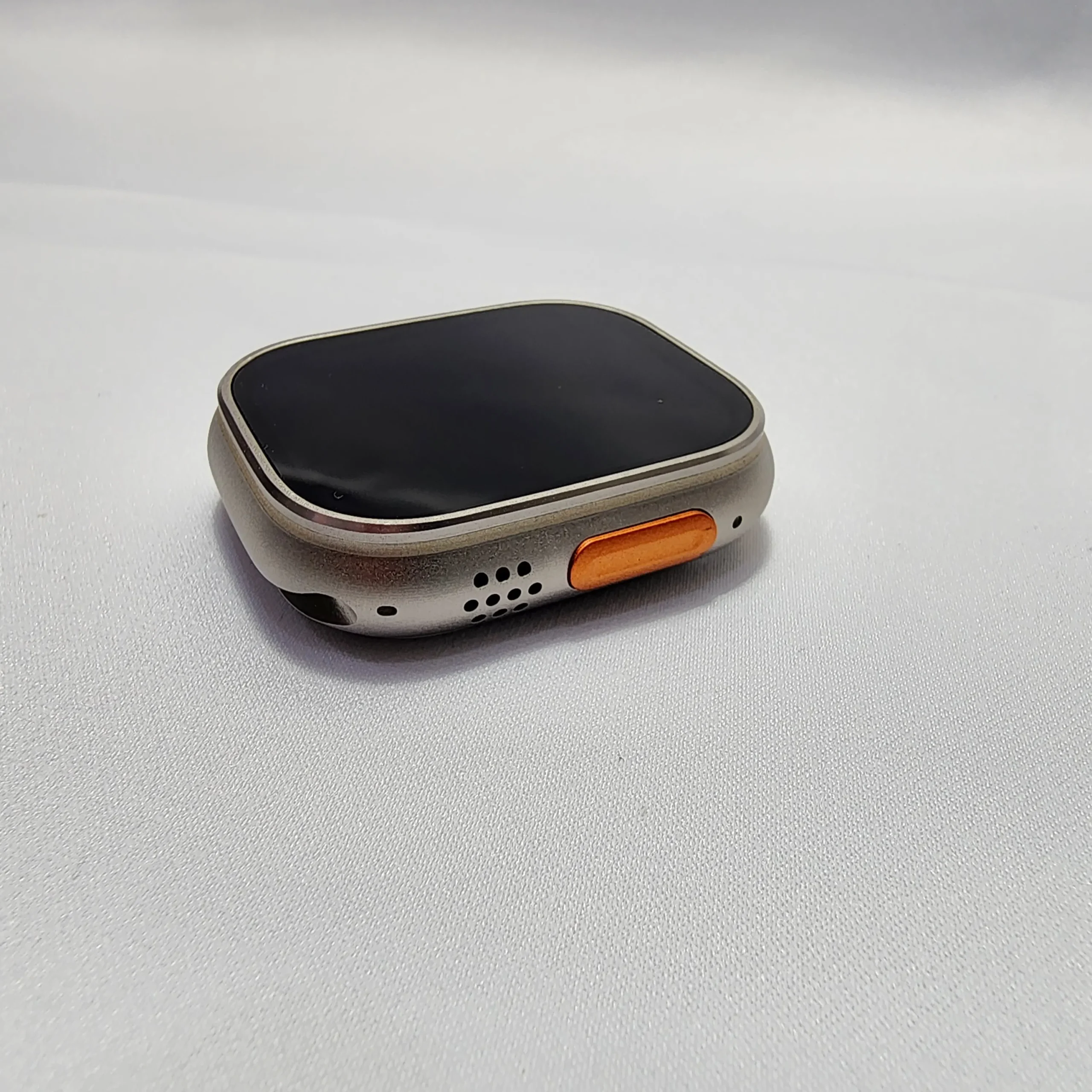 ساعت هوشمند HK20 Ultra2 8 ساعت هوشمند HK20 Ultra2 با امکانات هوش مصنوعی، ضبط صدا و نصب اپلیکیشن