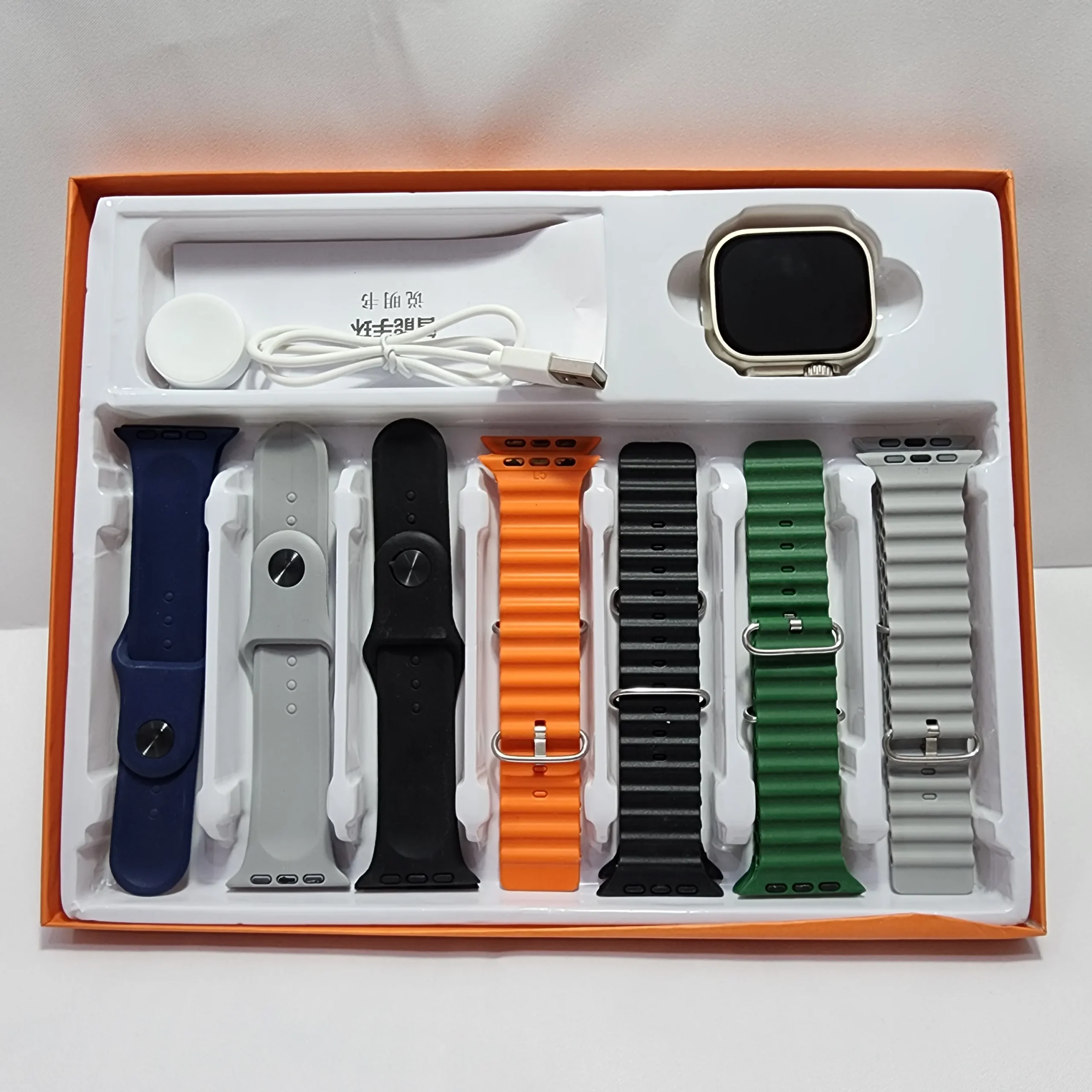 ساعت هوشمند Ultra 9 صفحه 2.03 اینچ + شارژ بیسیم همراه ۷ بند قابل تعویض 2 ساعت هوشمند Ultra 9 همراه با بندهای قابل تعویض