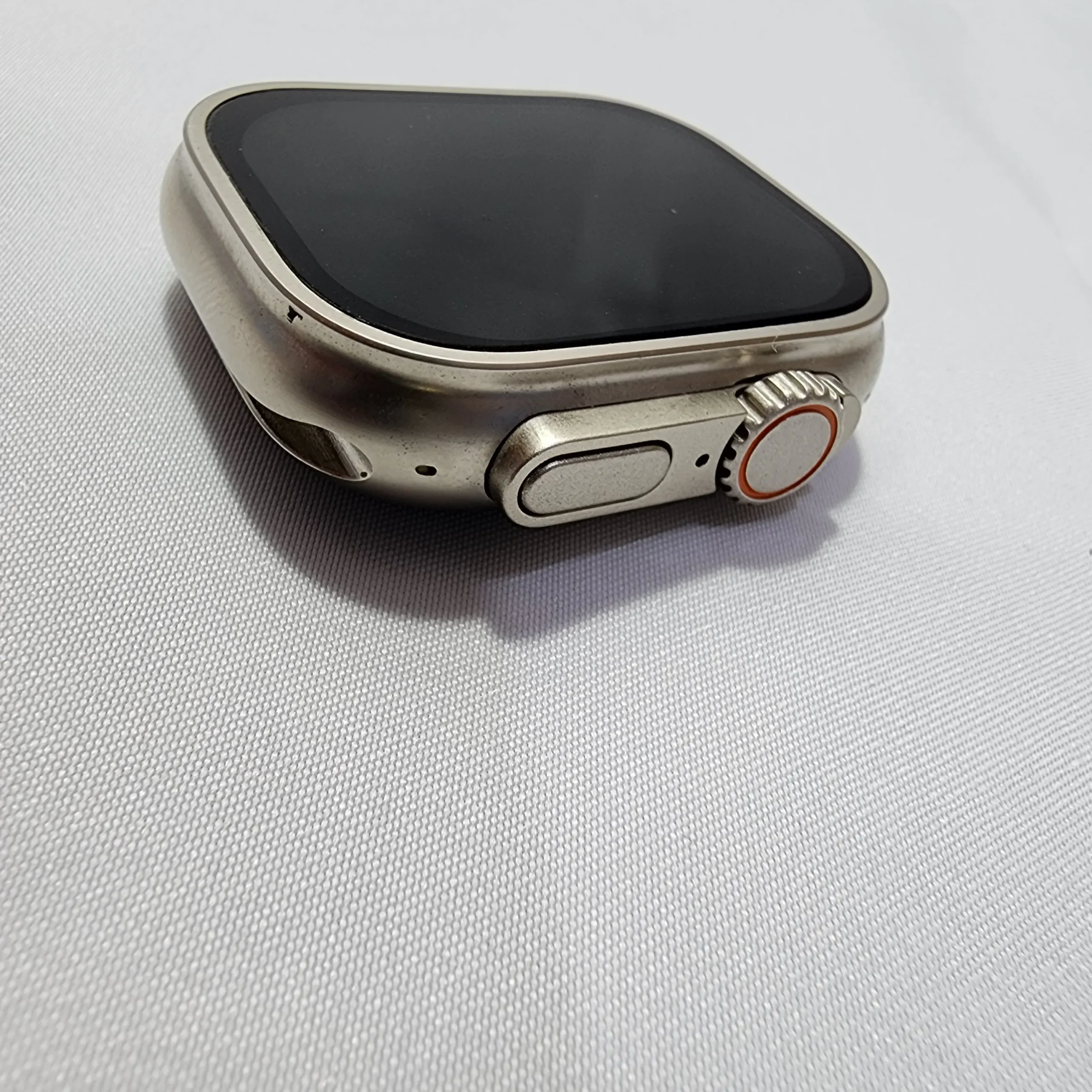 ساعت هوشمند Ultra 9 صفحه 2.03 اینچ + شارژ بیسیم همراه ۷ بند قابل تعویض 4 ساعت هوشمند Ultra 9 همراه با بندهای قابل تعویض