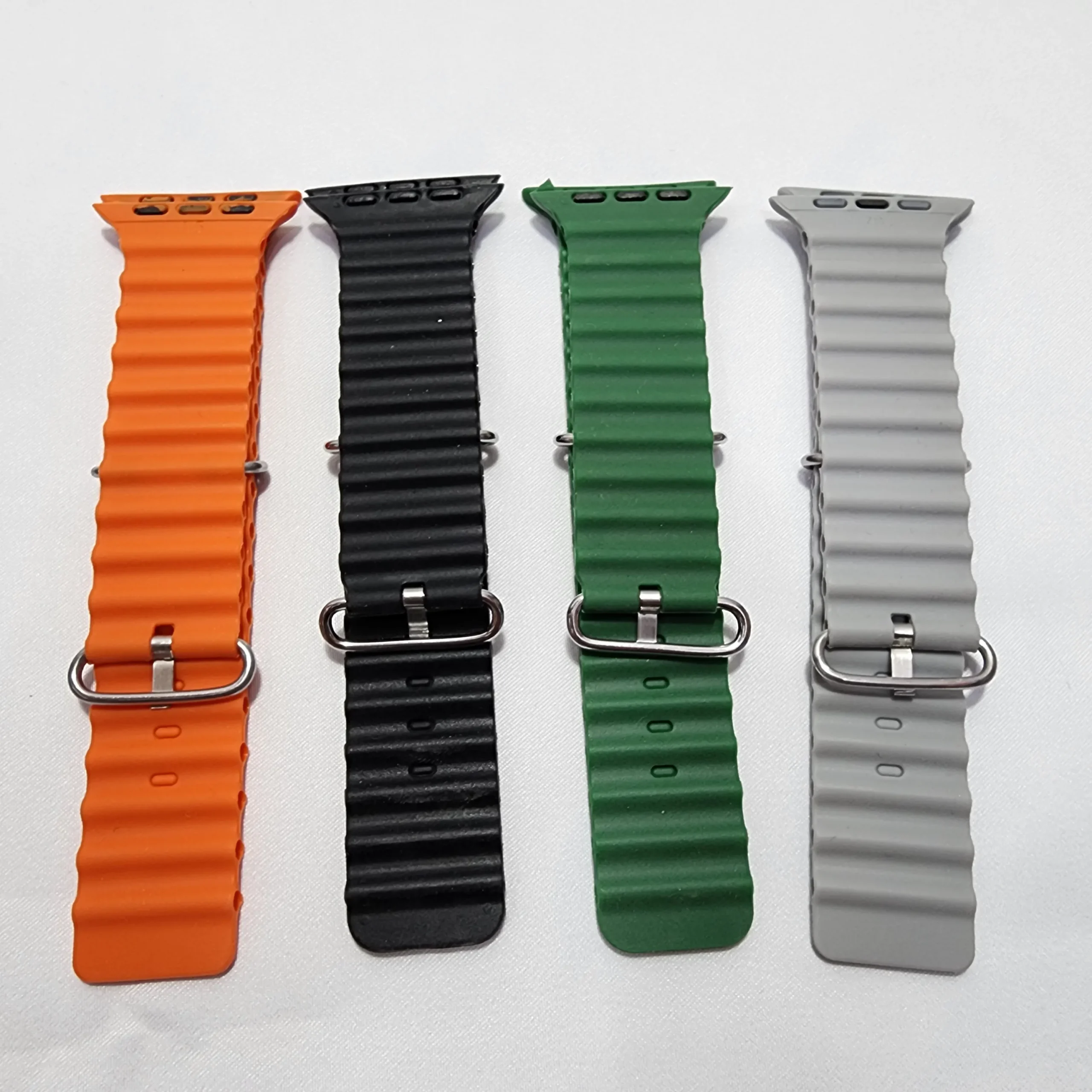 ساعت هوشمند Ultra 9 صفحه 2.03 اینچ + شارژ بیسیم همراه ۷ بند قابل تعویض 7 ساعت هوشمند Ultra 9 همراه با بندهای قابل تعویض