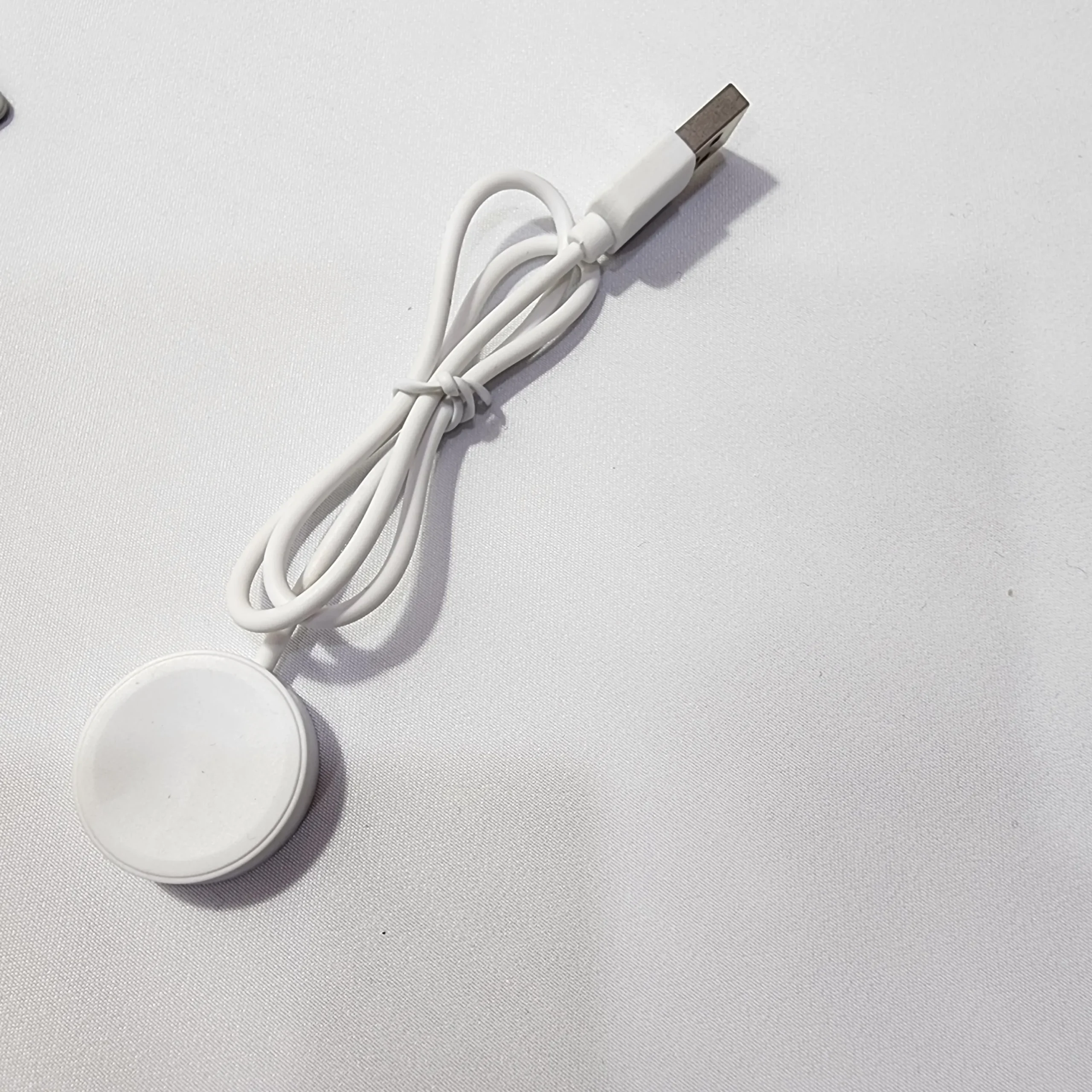 ساعت هوشمند Ultra 9 صفحه 2.03 اینچ + شارژ بیسیم همراه ۷ بند قابل تعویض 9 ساعت هوشمند Ultra 9 همراه با بندهای قابل تعویض