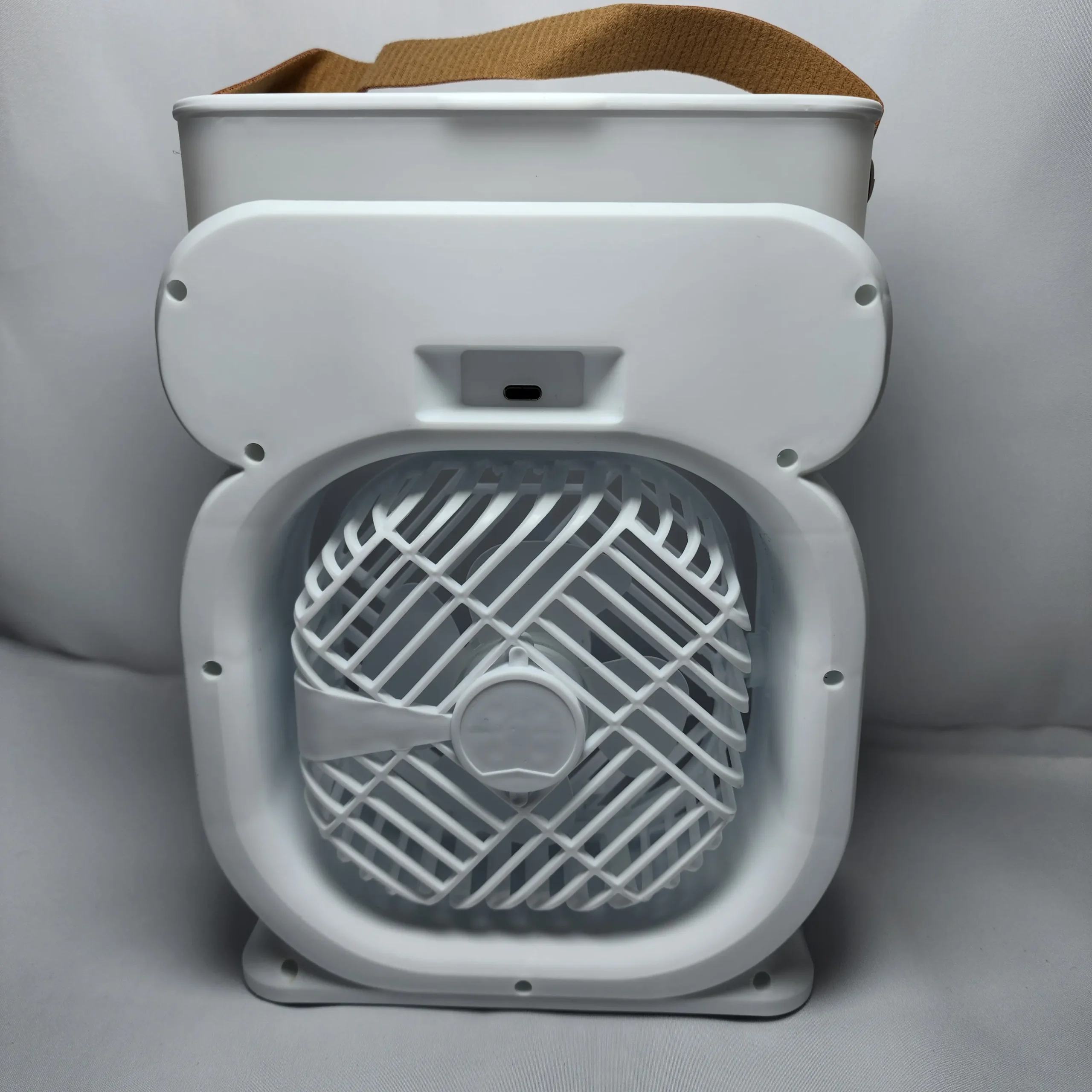 پنکه رومیزی خنککننده و بخور سرد چندکاره مدل Fan Humidifier 9 رطوبت ساز و فن رومیزی چندکاره با مخزن آب بزرگ و نور LED