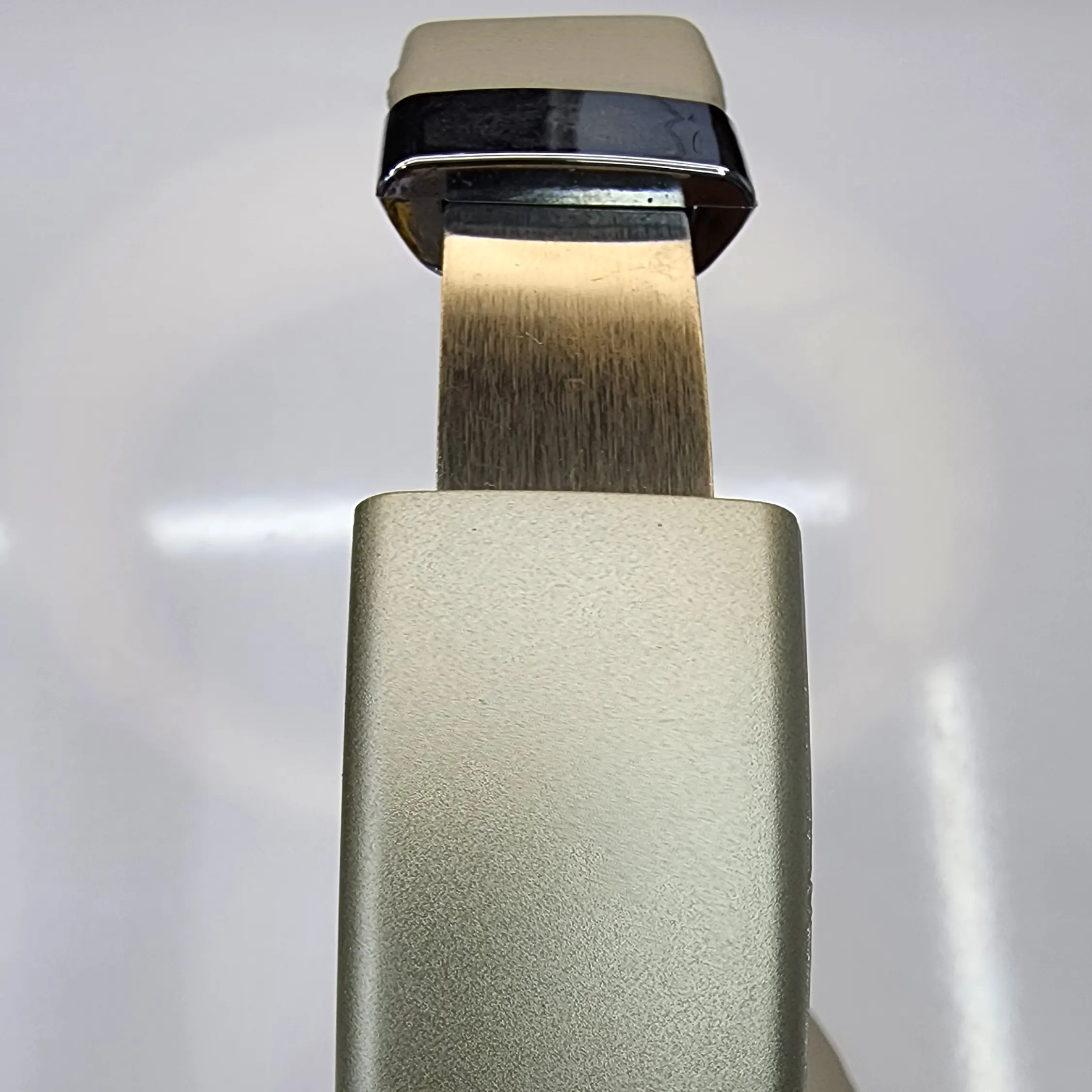 هدفون بیسیم JBL J32 مدل Tour One | کیفیت صدای شفاف، باس قدرتمند، باتری ۵۰ ساعته 5 عکس هدفون بیسیم JBL J32 با طراحی دورگوشی